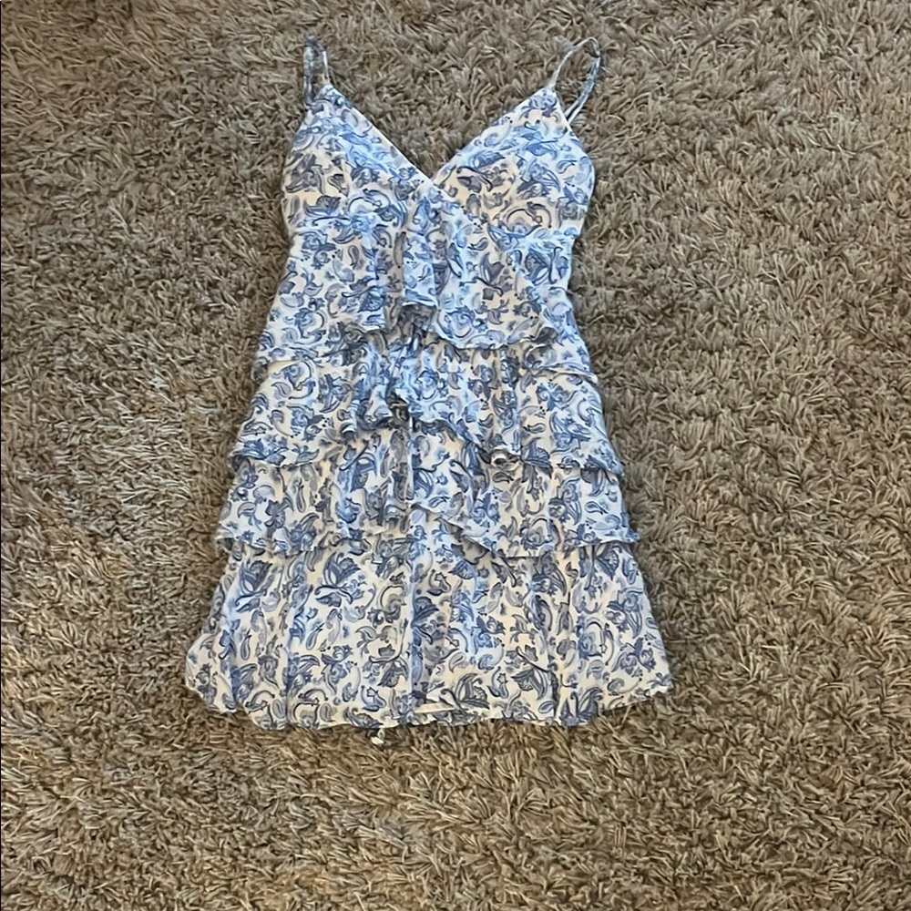 Hollister Blue and White Floral Ruffle Dress. XXS Worn Once, Great Condition!!